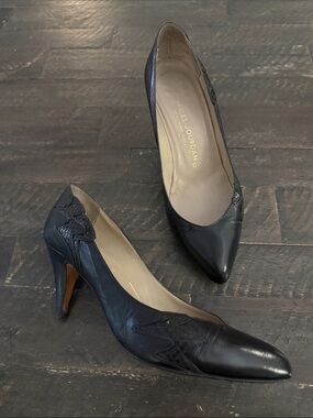 Vintage Charles Jourdan Black Wingtip Leather Pumps Lizard Heel Sz 37.5 / 7